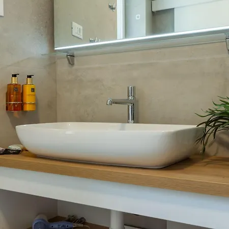 2m Exclusive With Balcony Apartment Zadar
